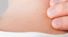 Leher Kaku dan Nyeri Akibat Bermain Gadget, Cara Mencegahnya