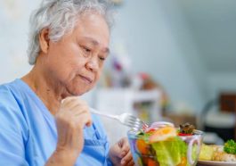 Porsi Makan Ideal dan Meningkatkan Nafsu Makan Lansia